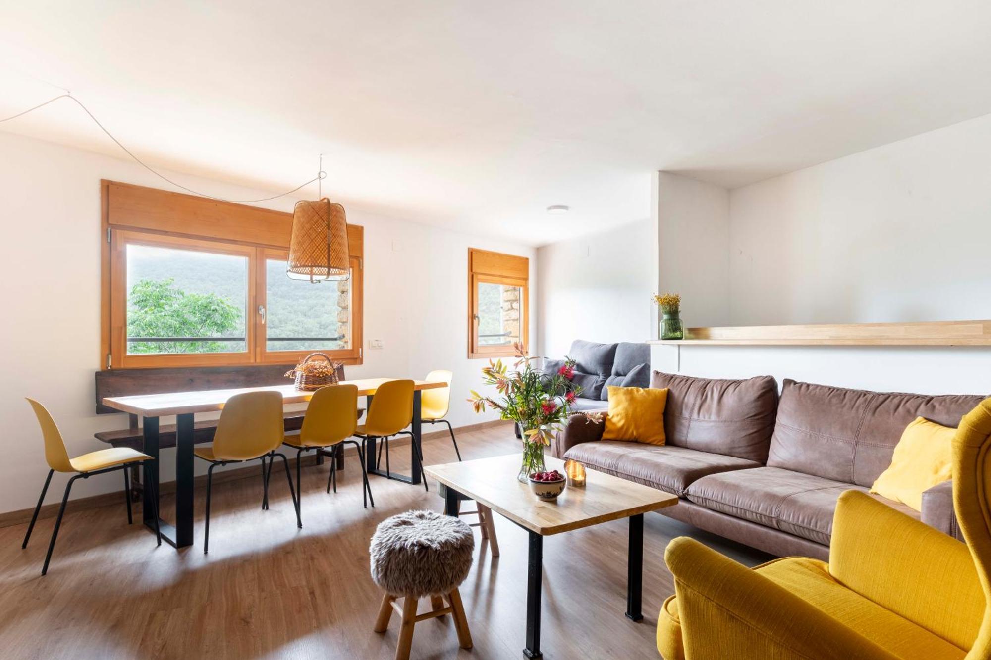 阿赫尔Casa Acollidora I Familiar Amb Jardi I Barbacoa别墅 外观 照片
