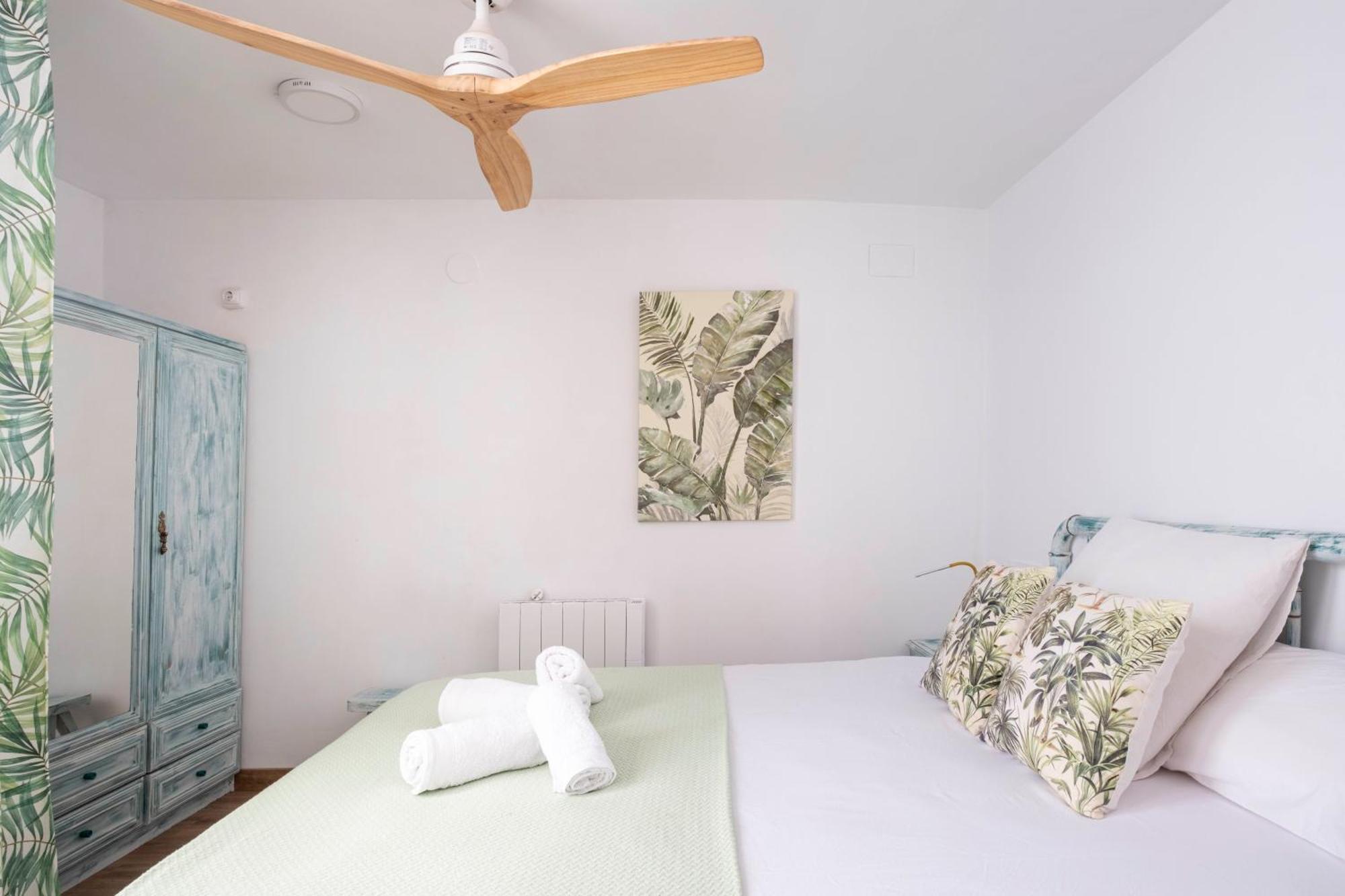 阿赫尔Casa Acollidora I Familiar Amb Jardi I Barbacoa别墅 外观 照片