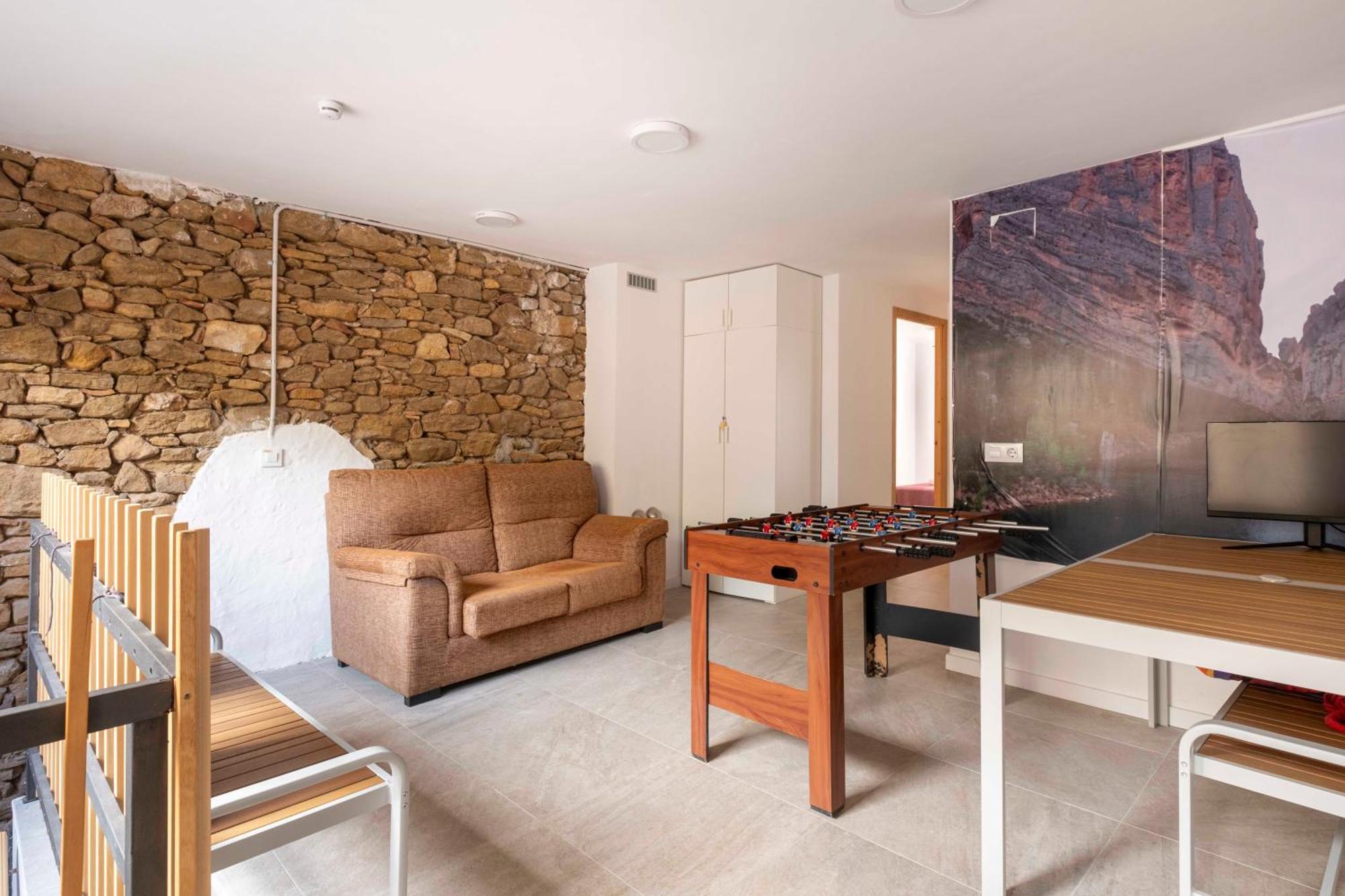 阿赫尔Casa Acollidora I Familiar Amb Jardi I Barbacoa别墅 外观 照片